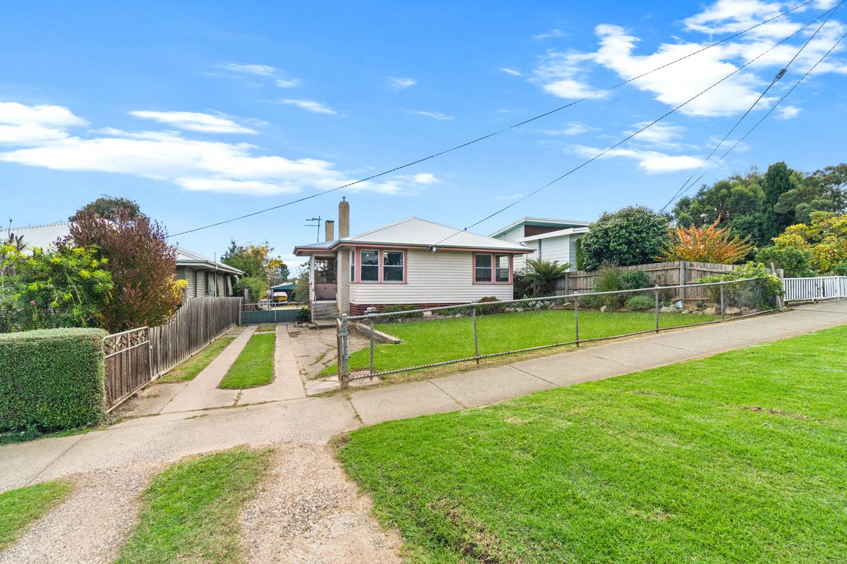 15 Powerscourt Street, Maffra VIC 3860