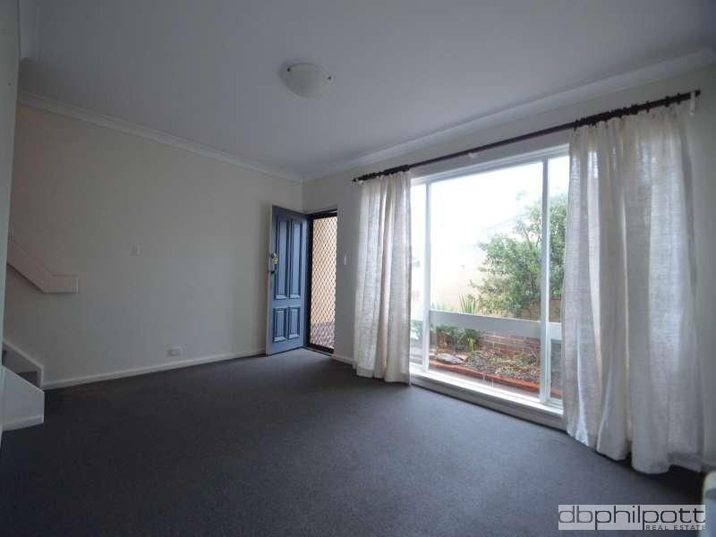 2 bedrooms Townhouse in 59 Sandpiper Place WEST LAKES SHORE SA, 5020