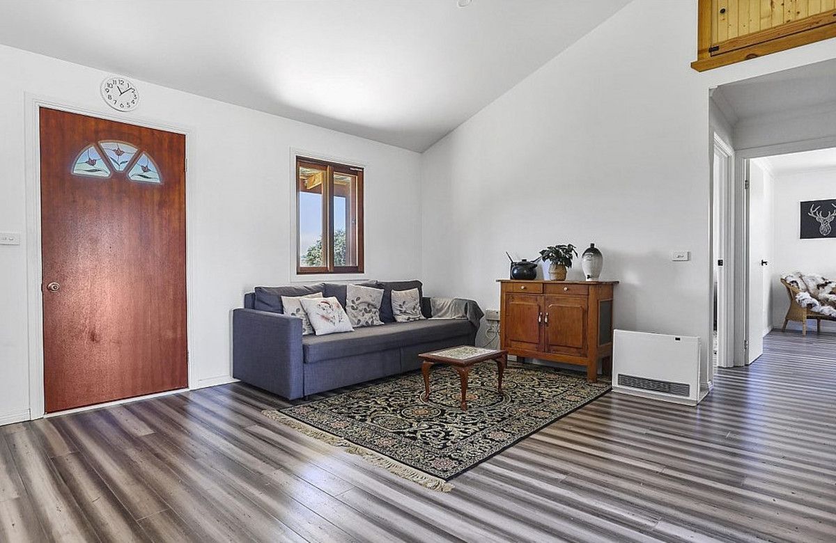 2 bedrooms House in 554 Barry Way MOONBAH NSW, 2627
