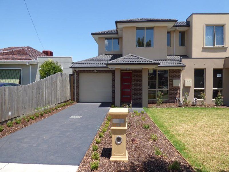 4 bedrooms Townhouse in 1/4 Florence Avenue CLAYTON VIC, 3168