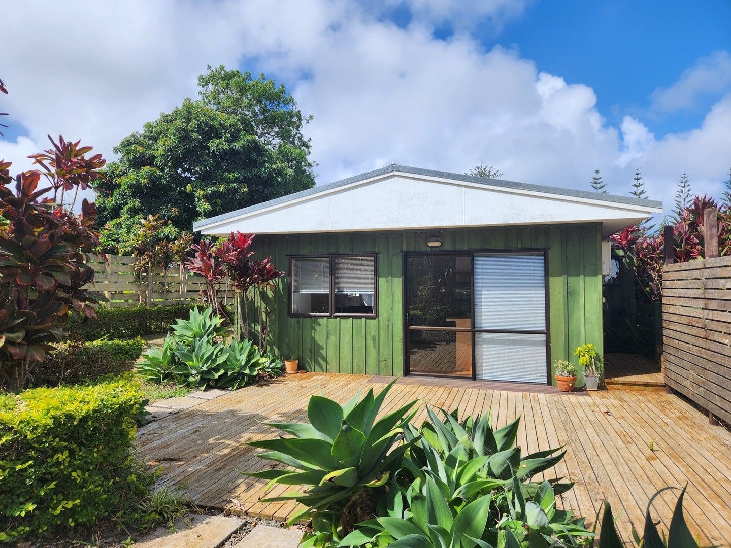 2 bedrooms Apartment / Unit / Flat in 17A Little Green Lane NORFOLK ISLAND NSW, 2899