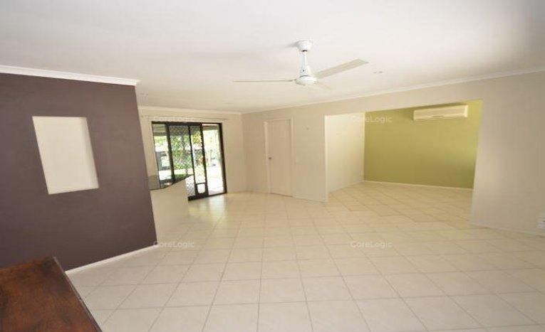 13 Berwick Court, Arundel QLD 4214, Image 2