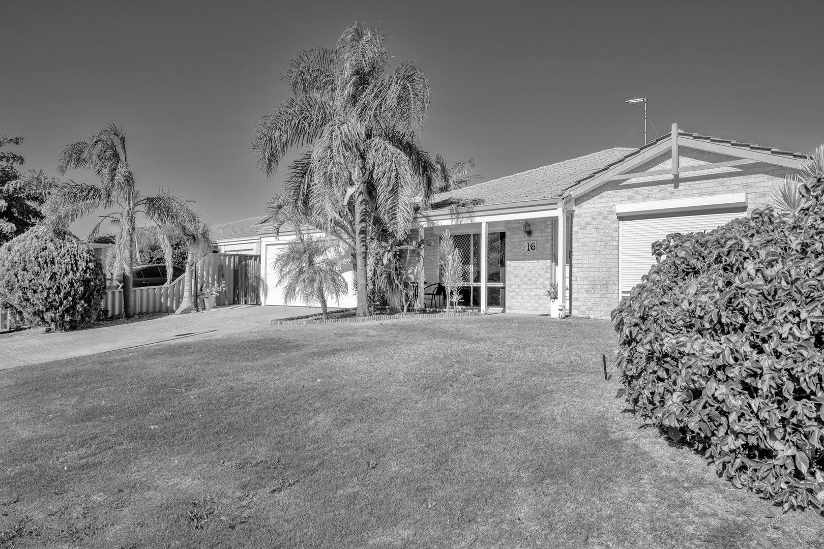 16 Templetonia Promenade, Halls Head WA 6210, Image 0