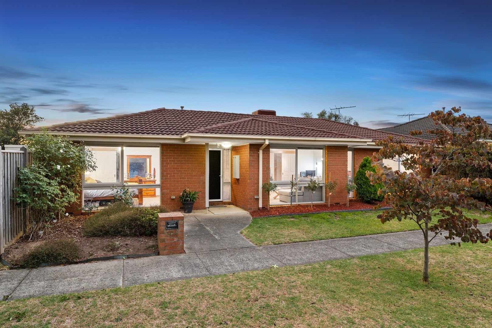 104 Lakeview Avenue, Rowville VIC 3178, Image 0