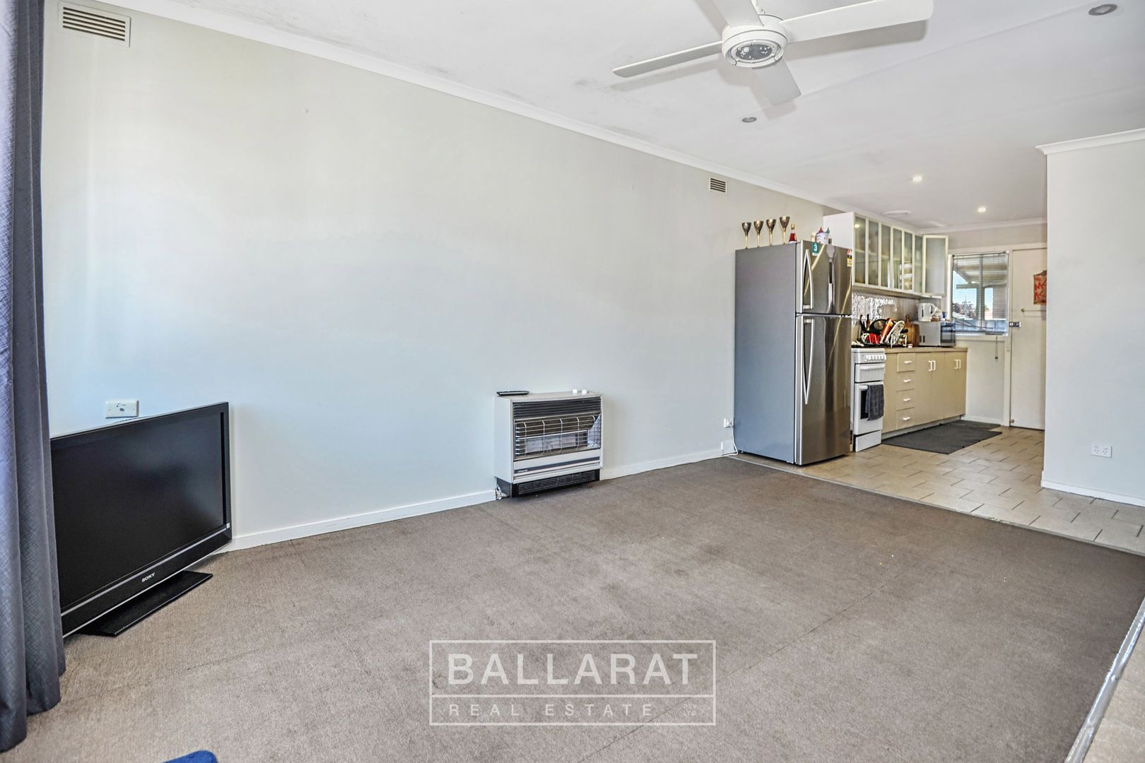 1/35 Albion Street, Sebastopol VIC 3356, Image 2