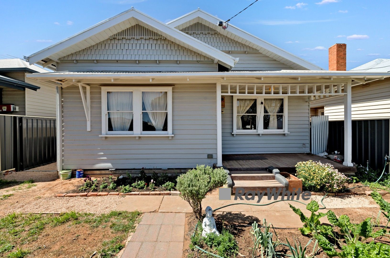 3 bedrooms House in 74 Eighth Street MILDURA VIC, 3500
