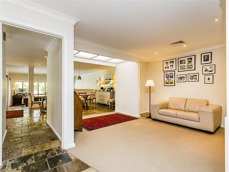 7 Mosman Court, Kallaroo WA 6025, Image 0