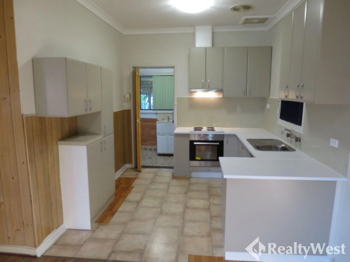 Additional image 3 of 395 Daly Street, Cloverdale WA 6105