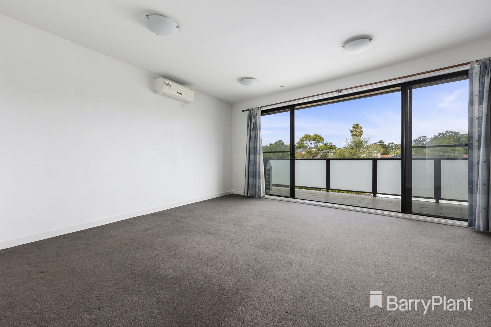 2/270 Blackburn Road, Glen Waverley VIC 3150, Image 0