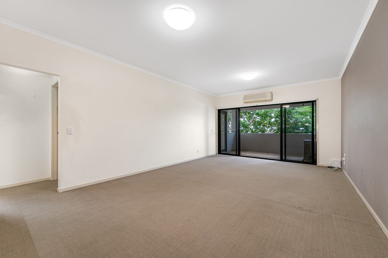 2/8 Gamble Street, Graceville QLD 4075, Image 2