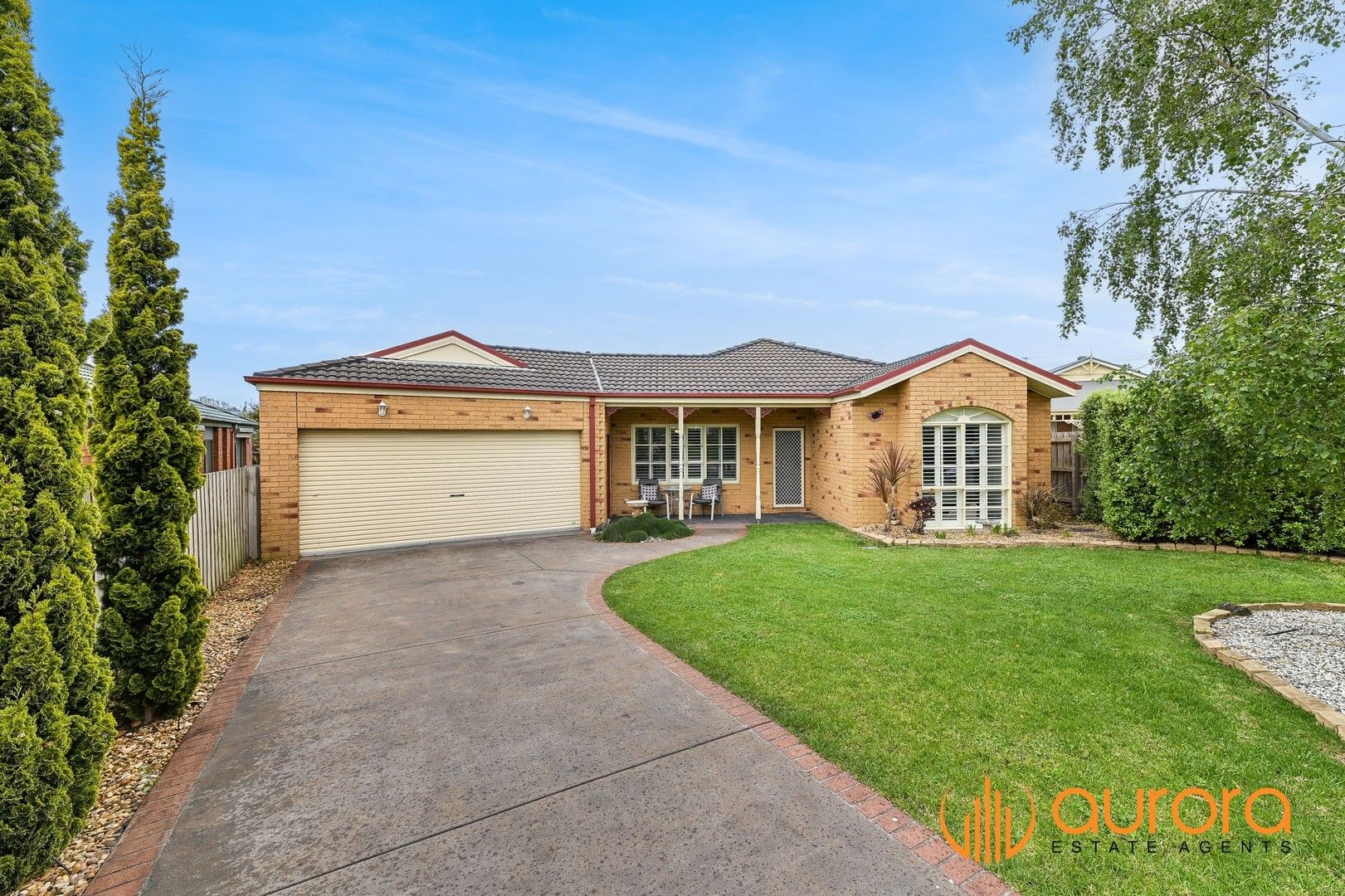 4 bedrooms House in 5 Pineview Court NARRE WARREN SOUTH VIC, 3805