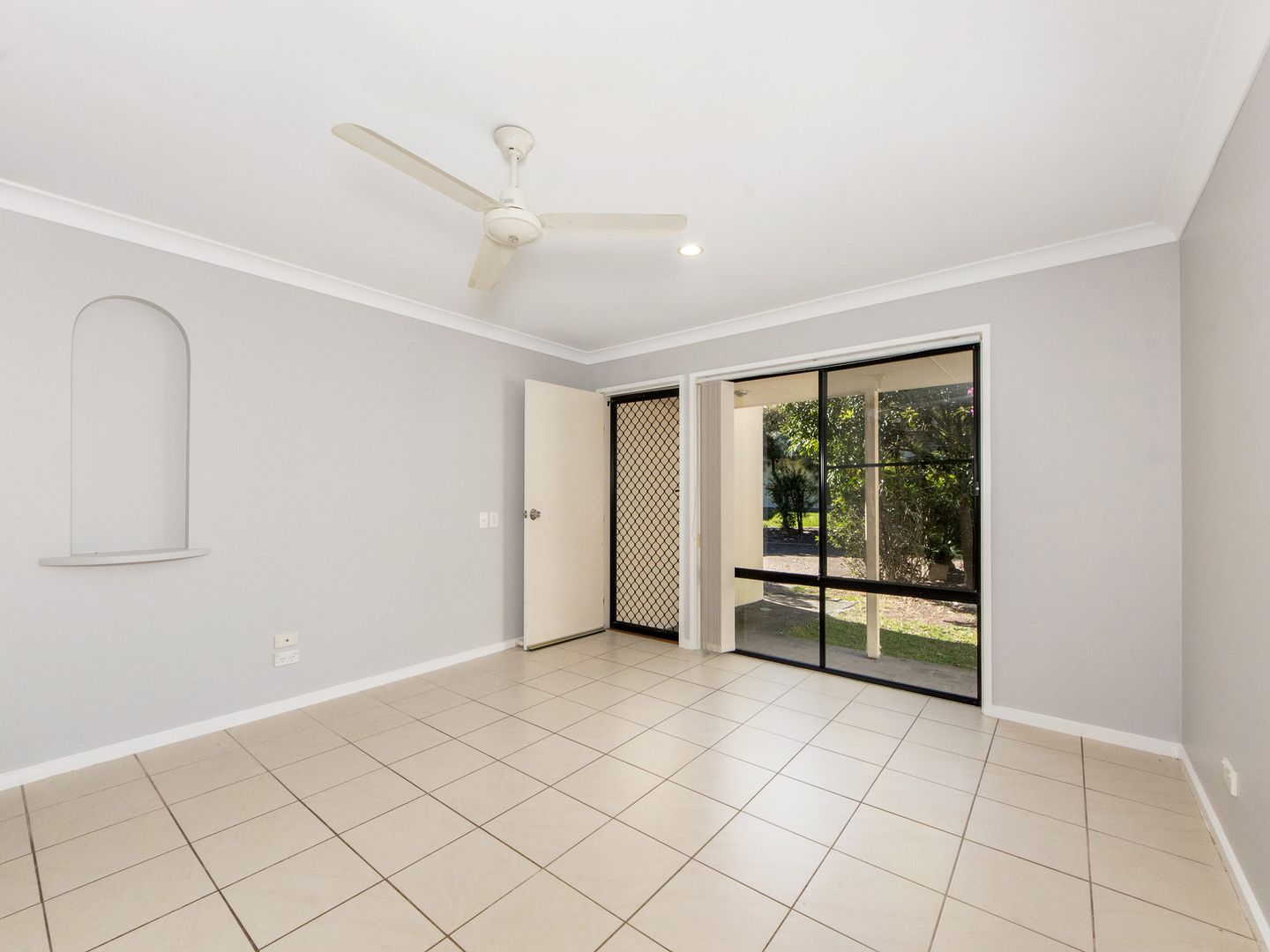 301/1-15 Gentian Drive, Arundel QLD 4214, Image 1