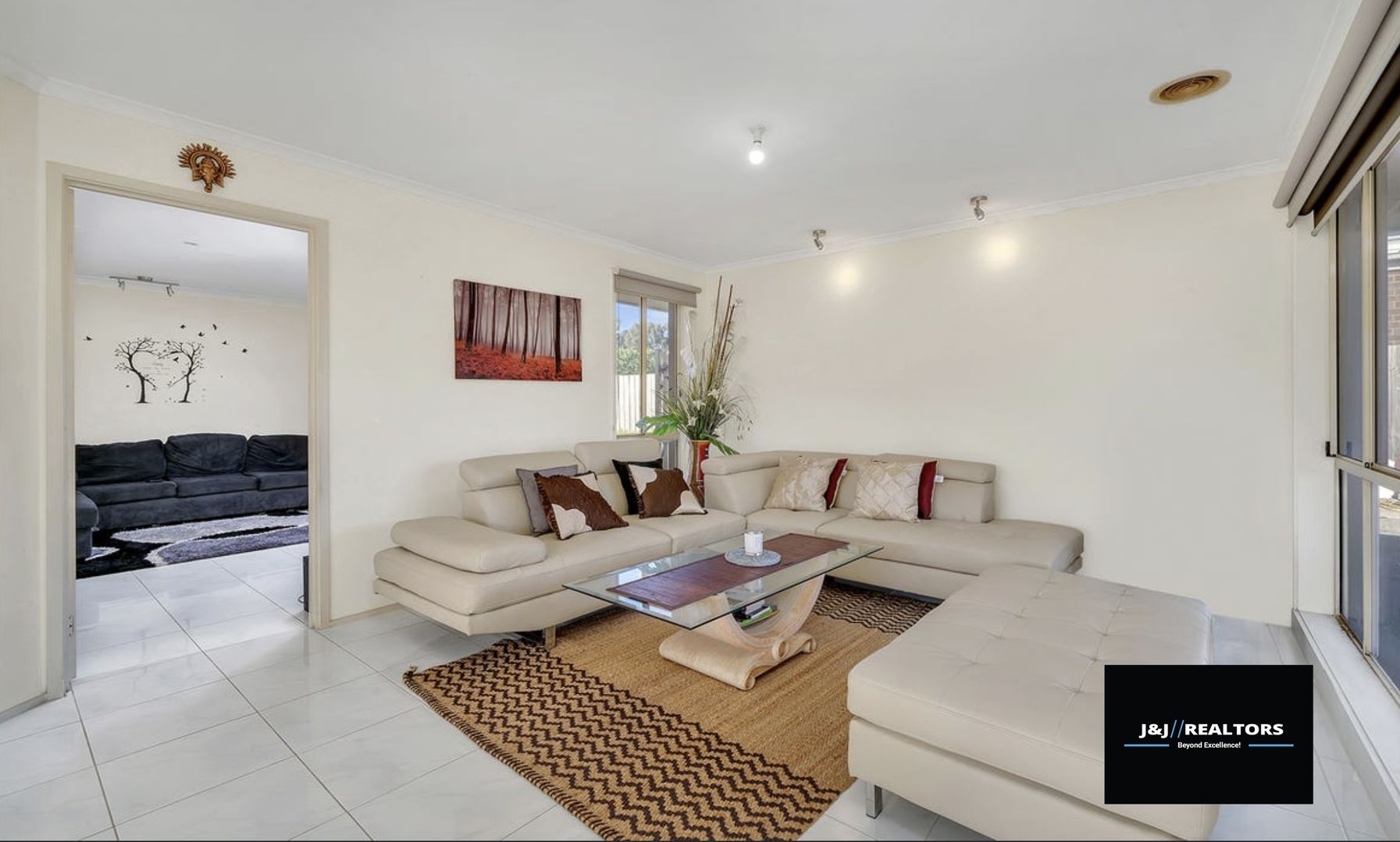 4 Meredith Close, Narre Warren South VIC 3805 House For Rent Domain