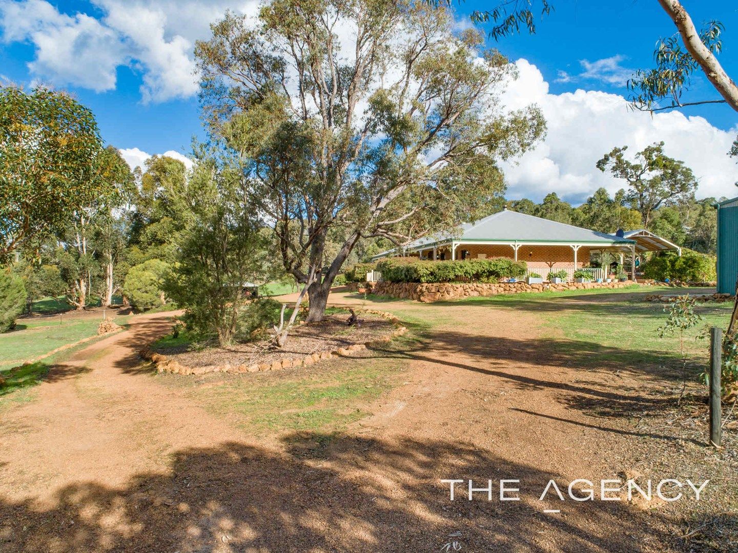 43 Barbarich Drive, Gidgegannup WA 6083, Image 2