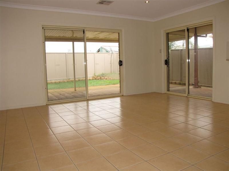 4 Nelson Road, Angle Park SA 5010, Image 2