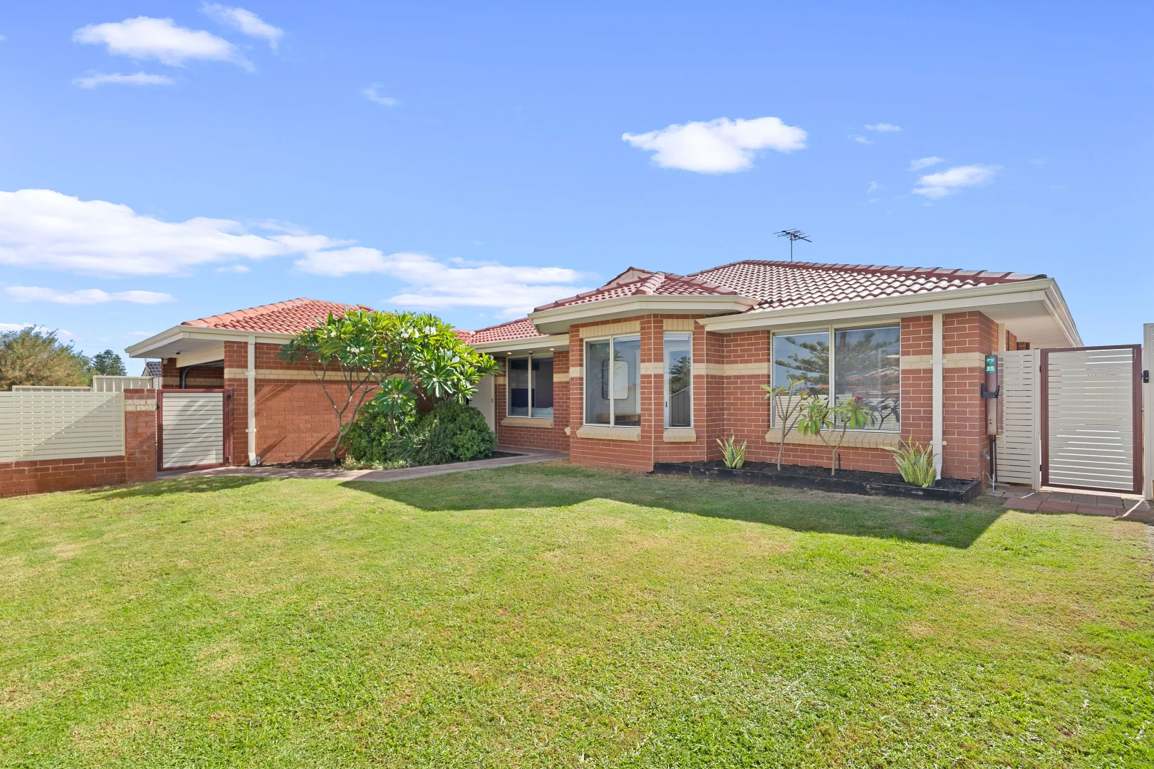 Additional image 4 of 15 Daydream Plaza, Halls Head WA 6210