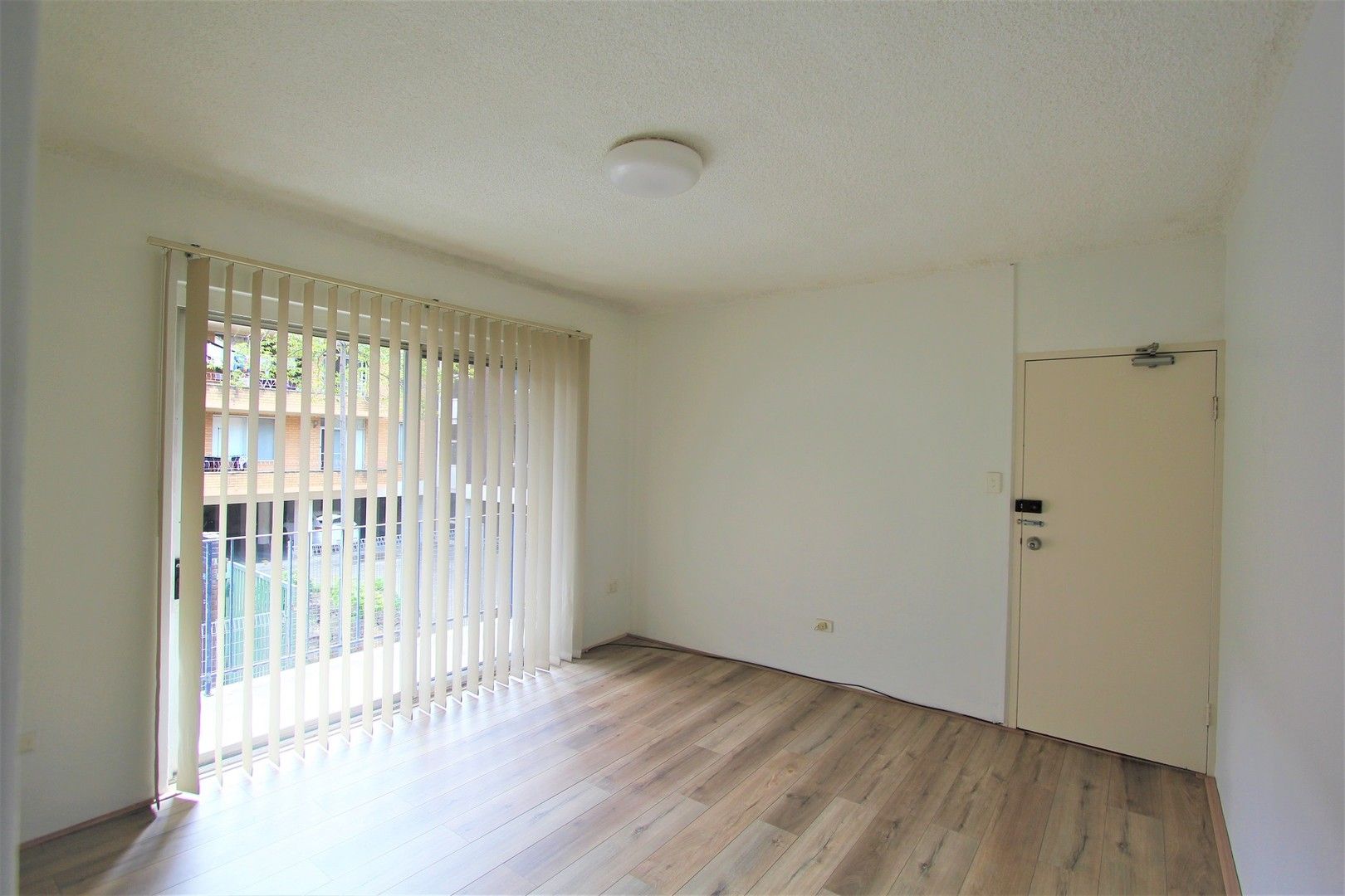 2 bedrooms Apartment / Unit / Flat in 2/9 Allen Street HARRIS PARK NSW, 2150