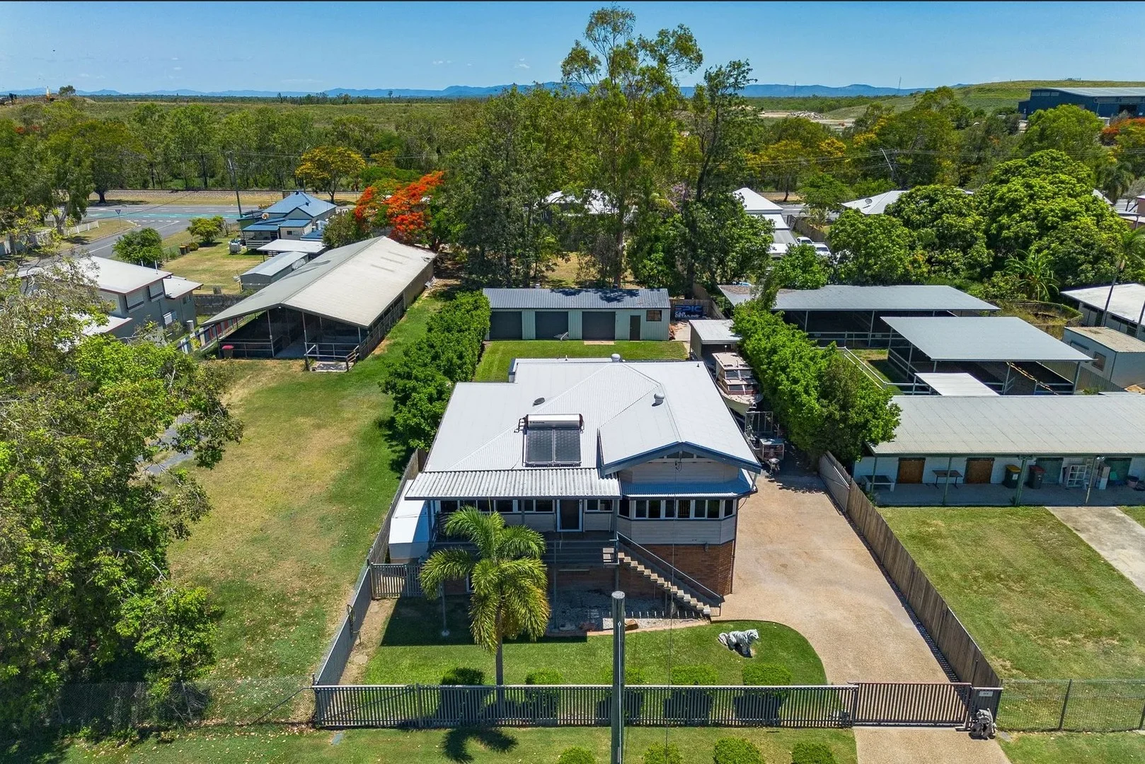 216 Peter Street, Berserker QLD 4701