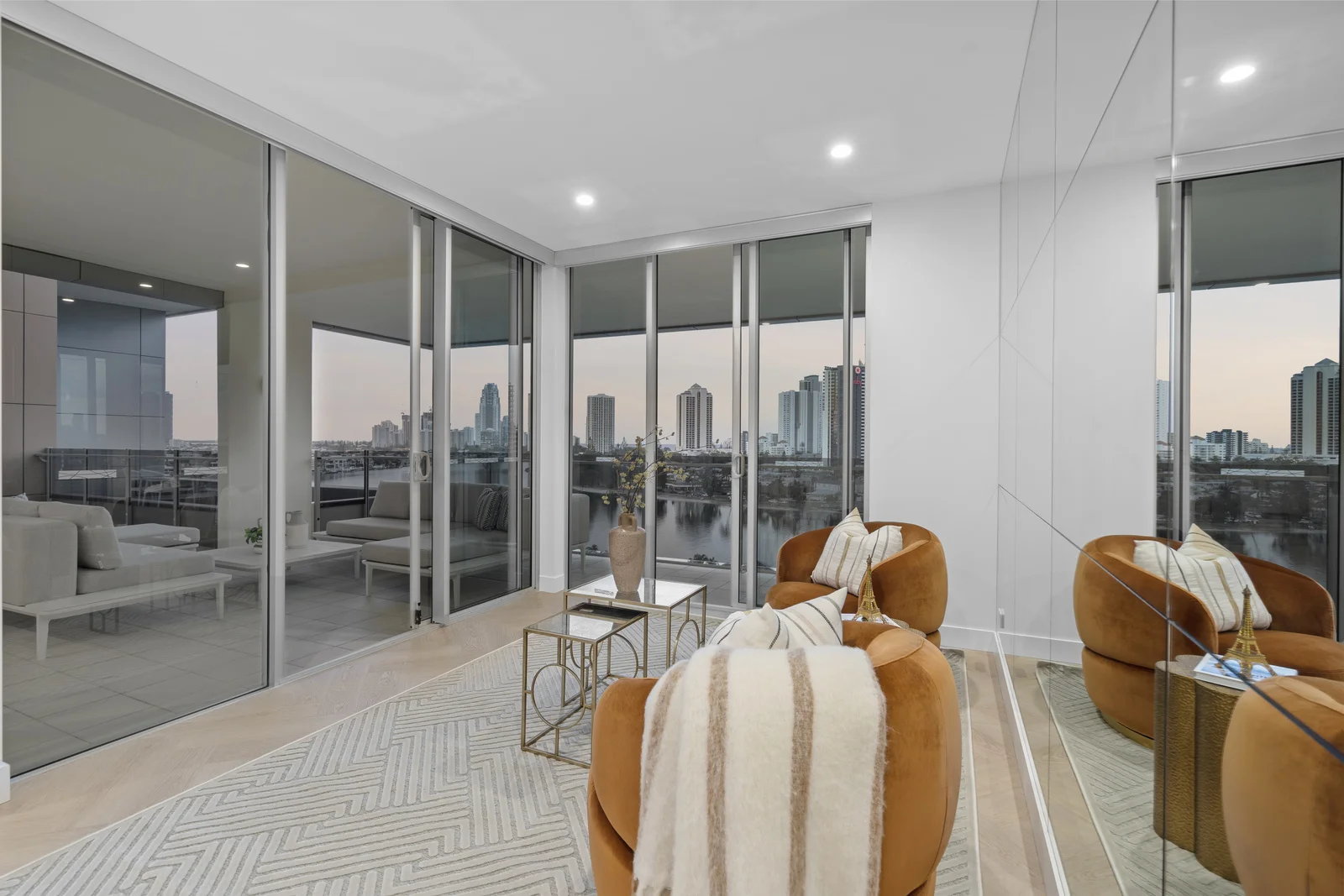 Additional image 10 of 63/53 Darrambal Street, Chevron Island QLD 4217