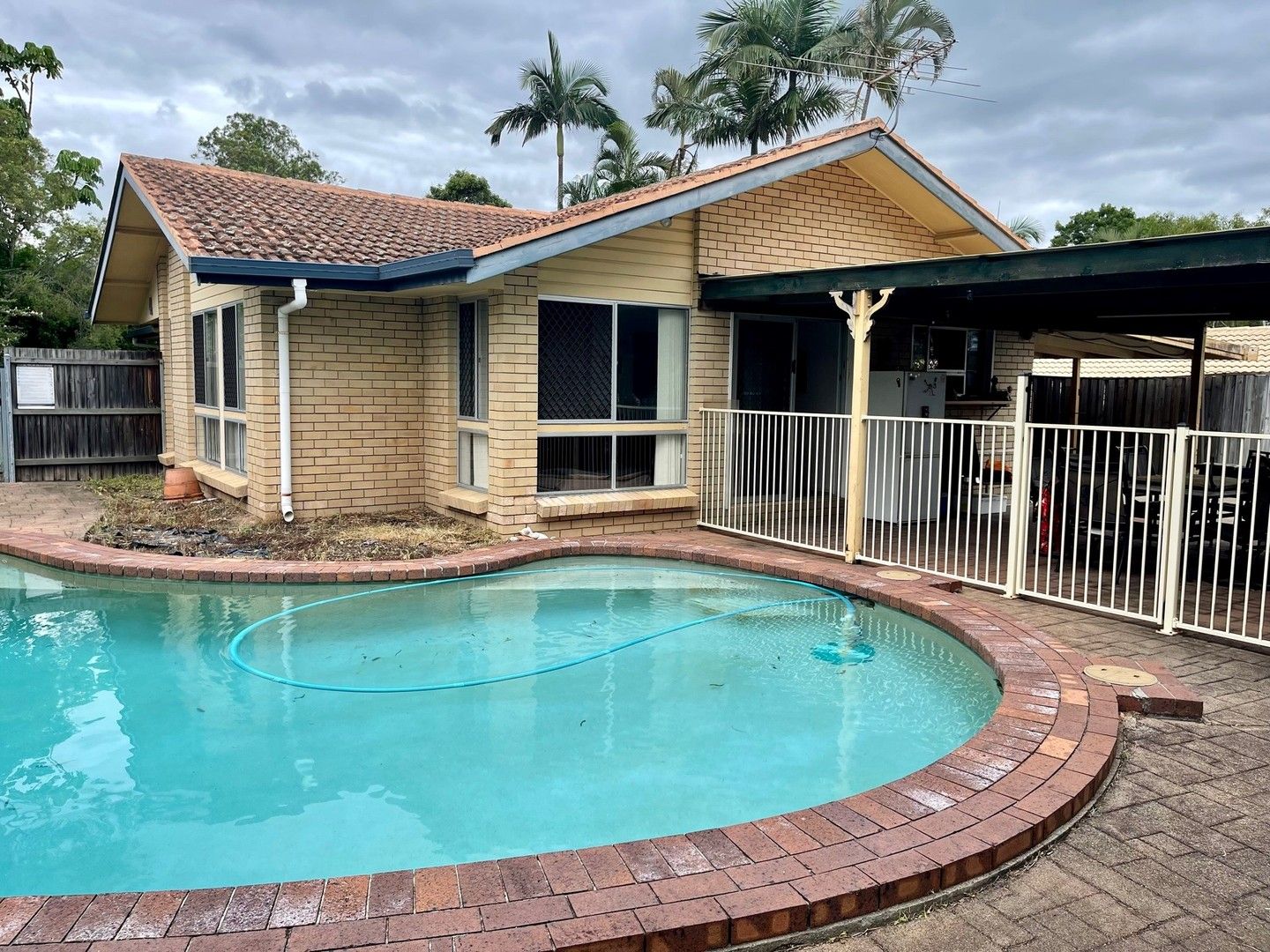 4 bedrooms House in 4 Bogong Street RIVERHILLS QLD, 4074