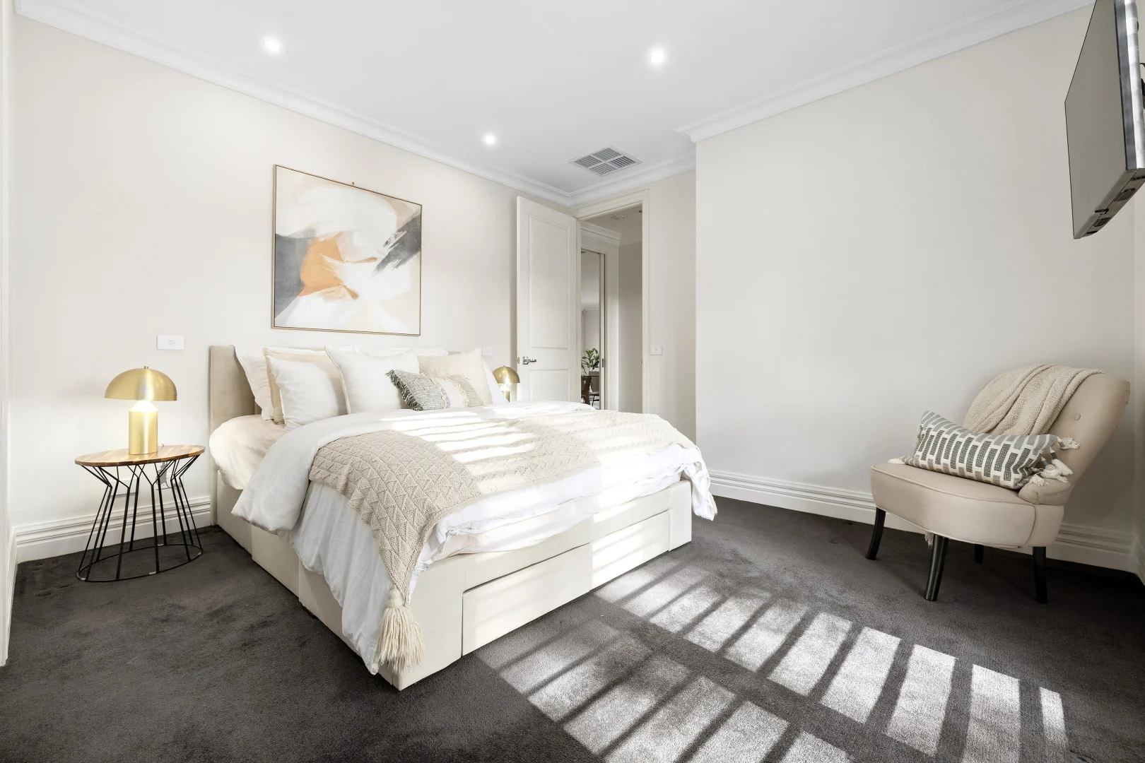 Additional image 10 of 1/34 Winbourne Road, Mount Waverley VIC 3149