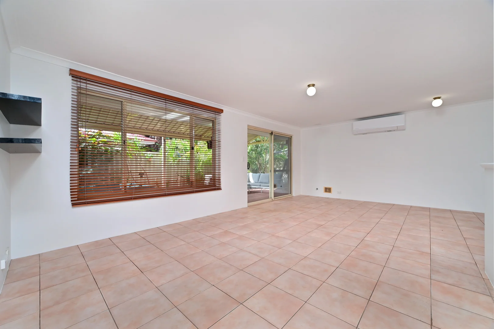 Additional image 4 of 4/19 Ungaroo Road, Westminster WA 6061