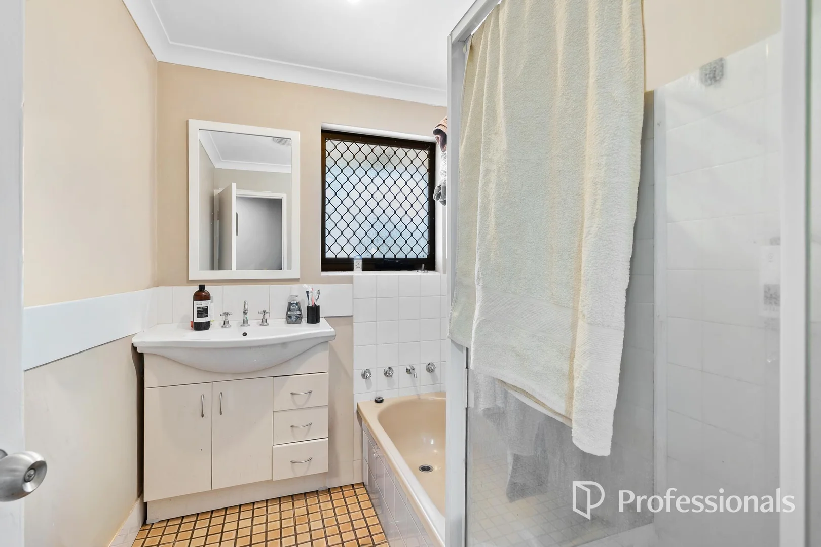 Additional image 12 of 98 Blackadder Road, Swan View WA 6056