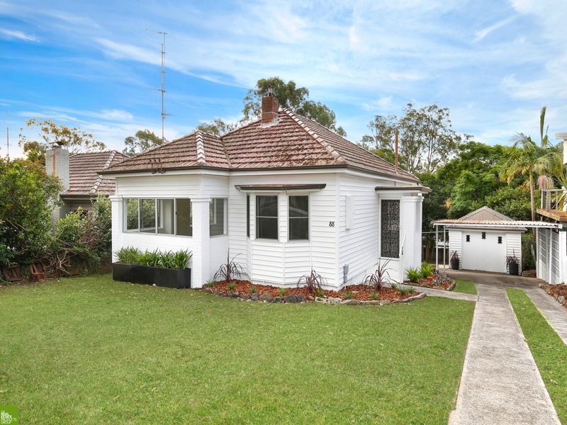 88 Woodlawn Avenue, Mangerton NSW 2500, Image 0