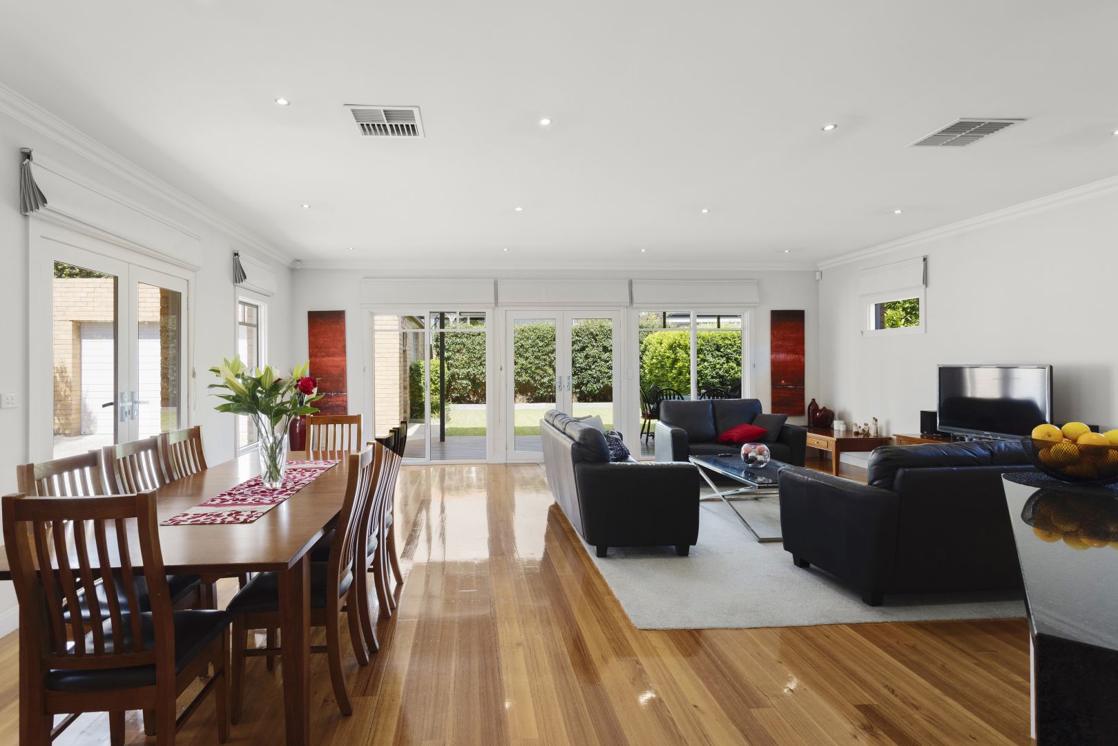 9 Thaxted Road, Murrumbeena VIC 3163 House For Rent 1,100 Domain