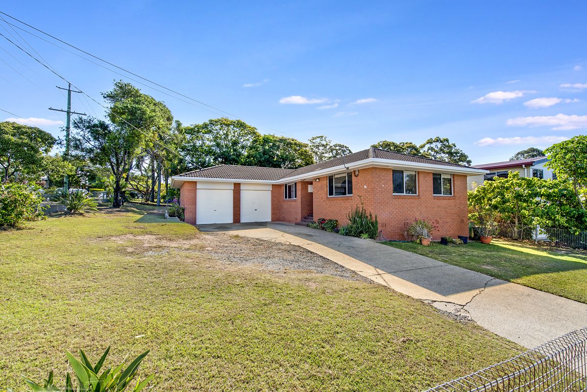 74 Woomera Crescent, Southport QLD 4215, Image 2