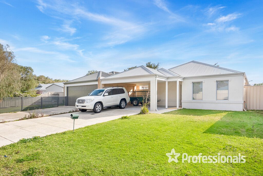 4 Cambridge Boulevard, Abbey WA 6280, Image 0