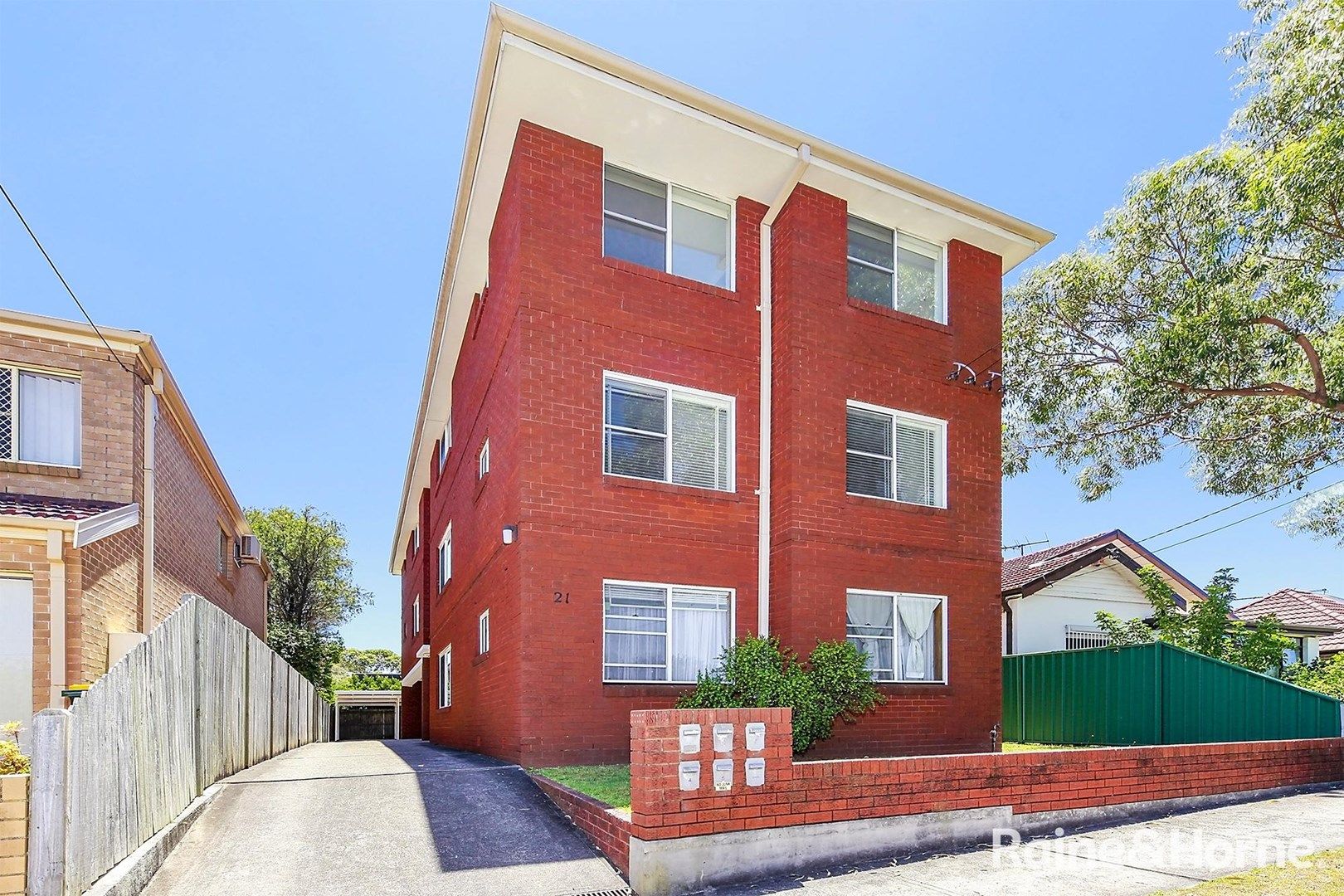 2 bedrooms Apartment / Unit / Flat in 2/21 Creer Street RANDWICK NSW, 2031