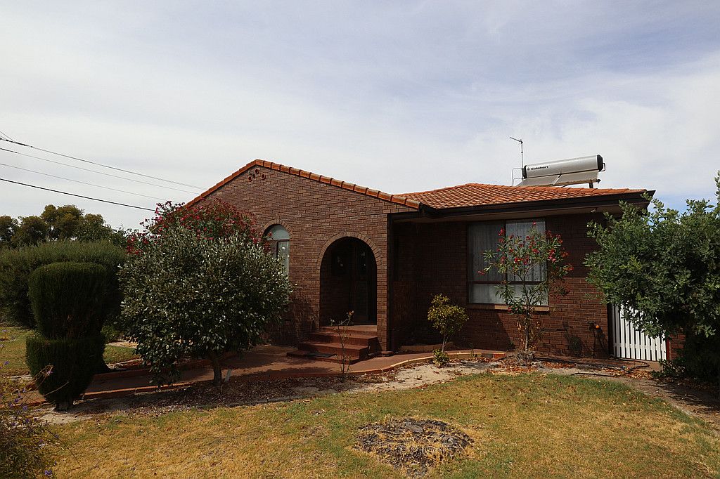 67 CLAYTON Road, Narrogin WA 6312 Domain