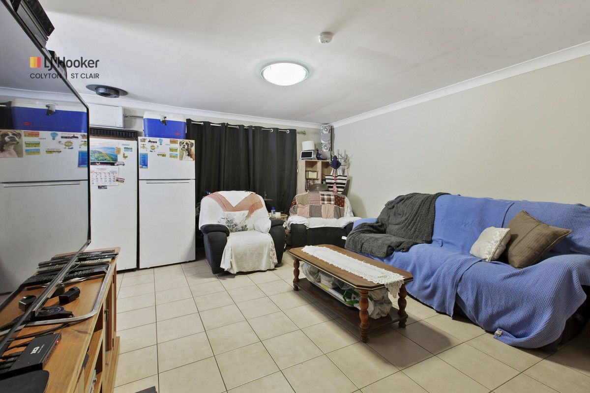 2 Woodland Avenue, Oxley Park NSW 2760, Image 2