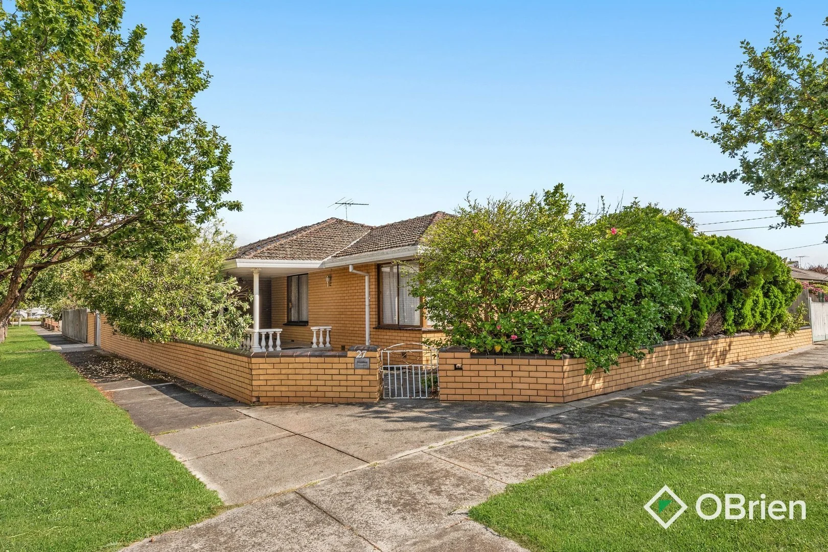 27 Lewis Street, Frankston VIC 3199