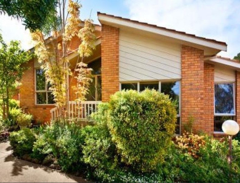 2 bedrooms Apartment / Unit / Flat in 3/33 Wooddale Grove DONVALE VIC, 3111
