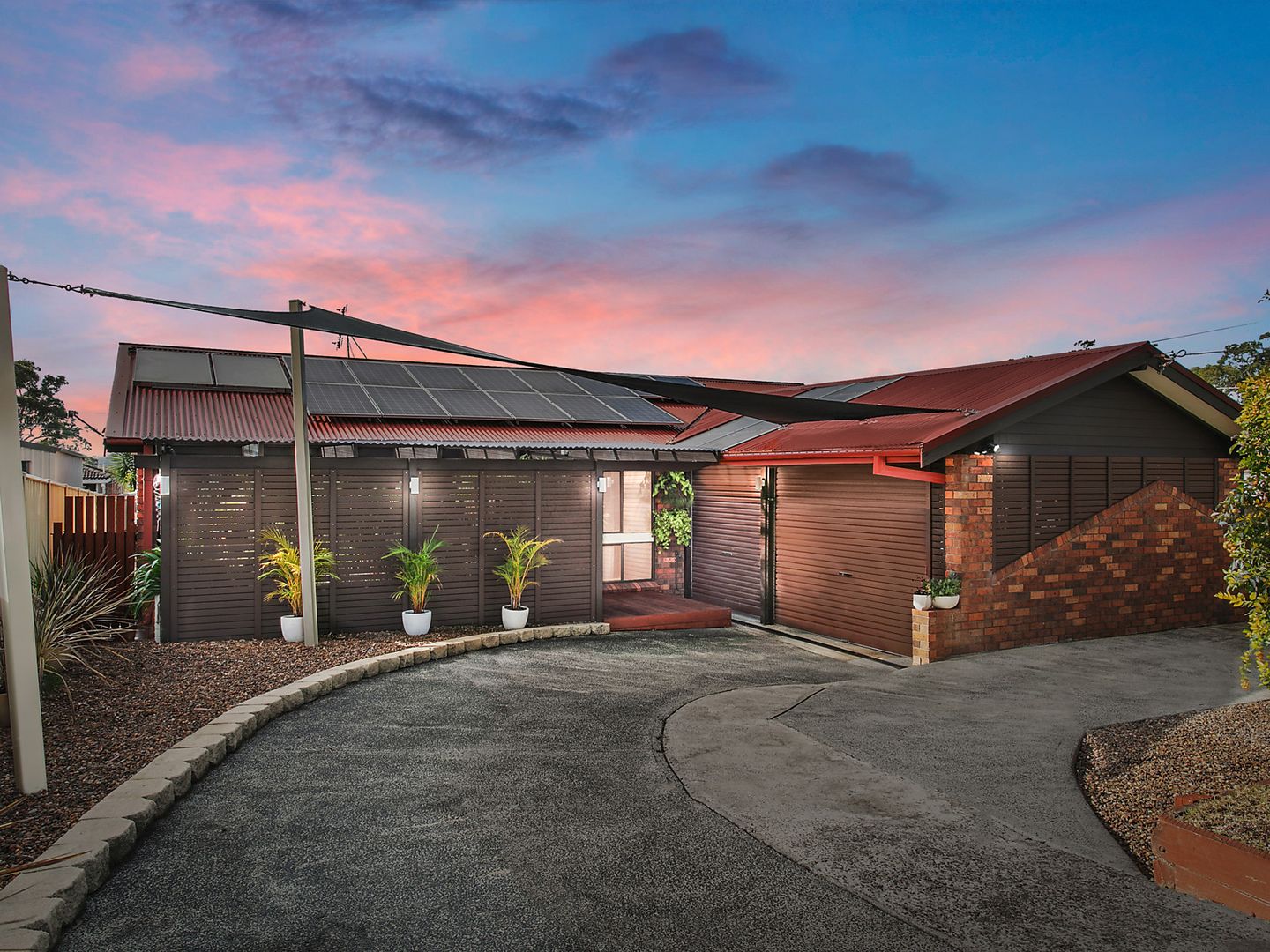 52 Dale Avenue, Chain Valley Bay NSW 2259