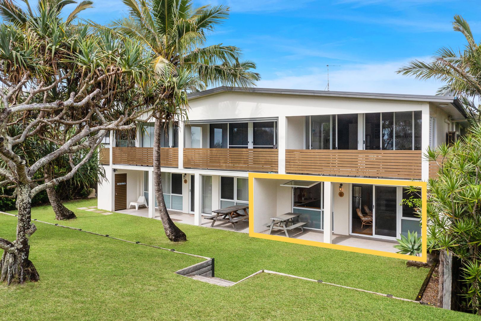 6/13 Cypress Crescent, Cabarita Beach NSW 2488, Image 2