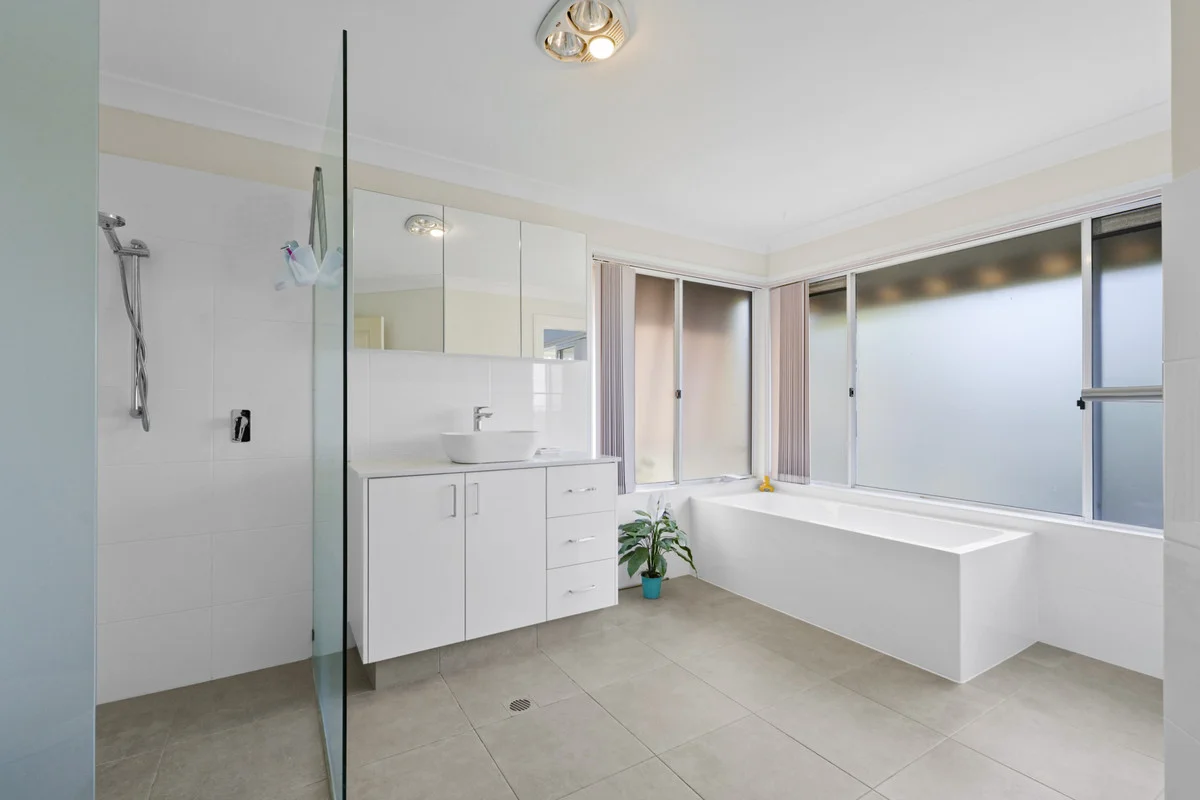 Additional image 9 of 13 Katoomba Court, Helensvale QLD 4212