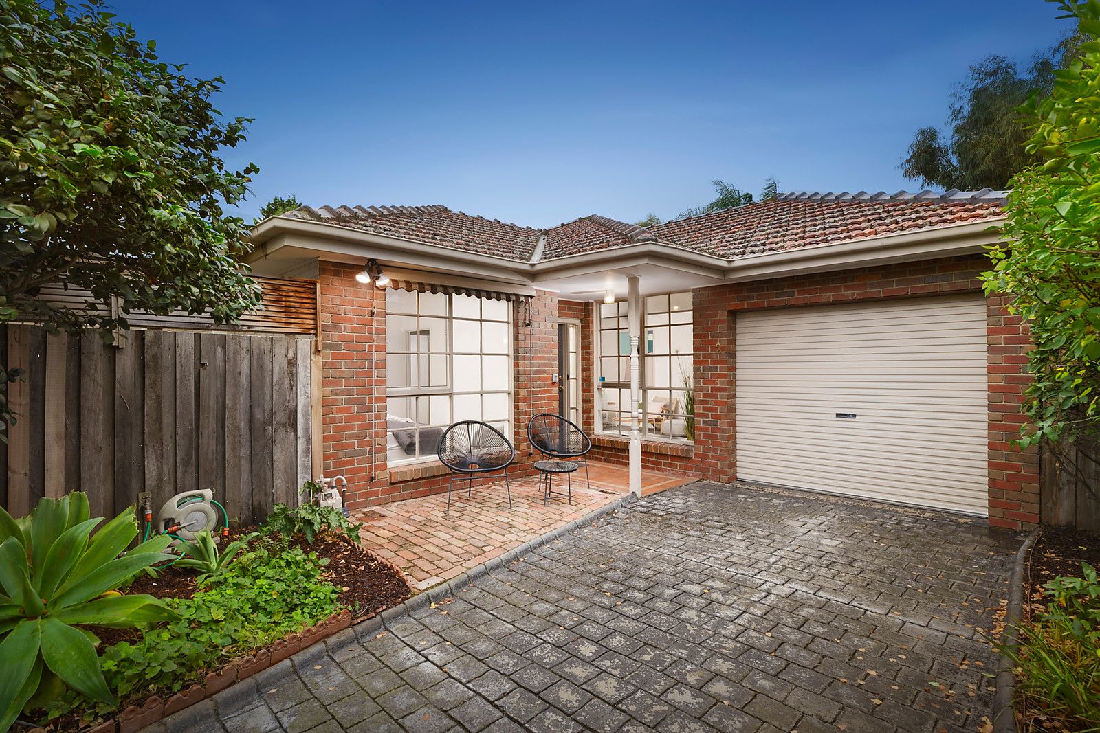 2/7 Kernan Street, Strathmore VIC 3041, Image 0