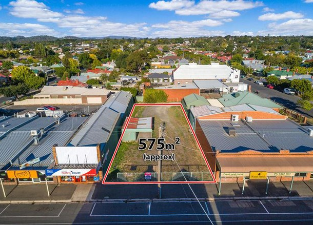 156-158 Mollison Street, Kyneton VIC 3444