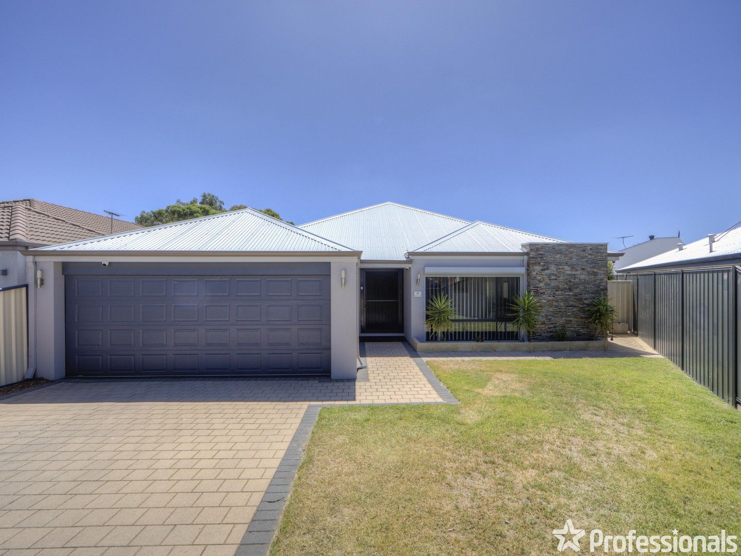 4 Avalon Lane, Wattle Grove WA 6107, Image 0