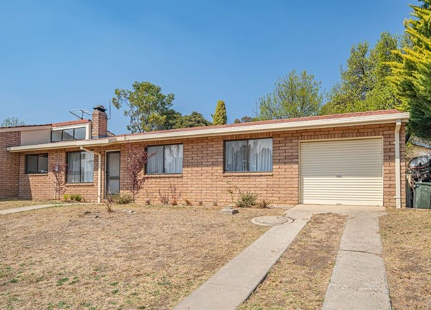 2 Moyes Street, Armidale NSW 2350