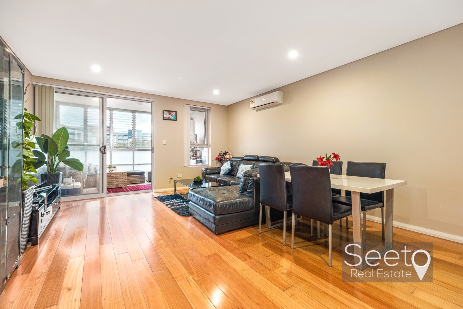 2 bedrooms Apartment / Unit / Flat in 24/50 Loftus Crescent HOMEBUSH NSW, 2140