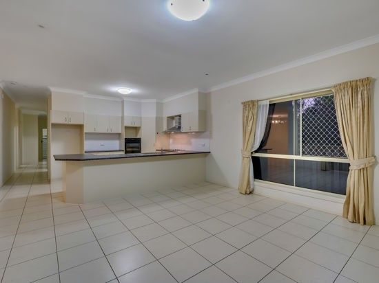 5 Reid Place, Underwood QLD 4119, Image 2