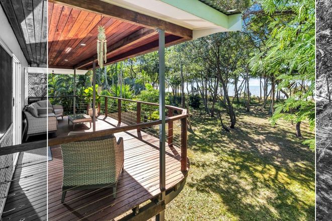 Picture of 22 Poinsettia Street, HOLLOWAYS BEACH QLD 4878