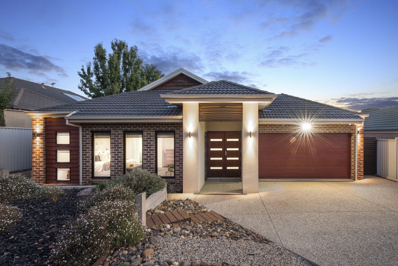 4 bedrooms House in 25 Murchison Link PAKENHAM VIC, 3810