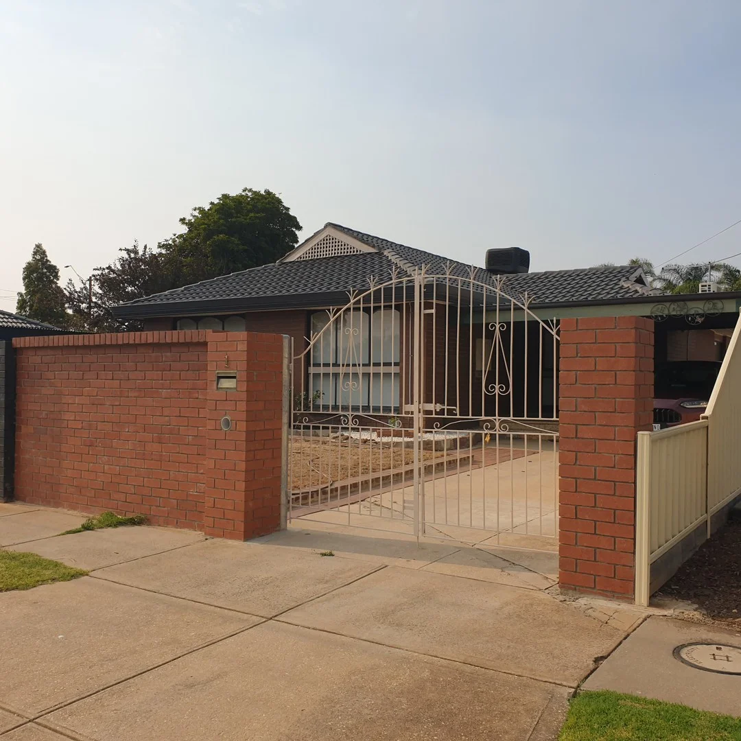 1 Mitchell Road, Melton South VIC 3338