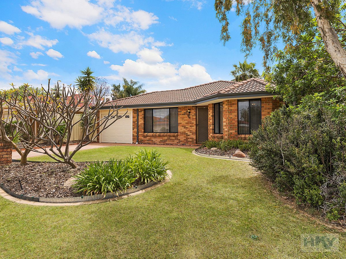 3 bedrooms House in 81 Star Bush Crescent ELLENBROOK WA, 6069