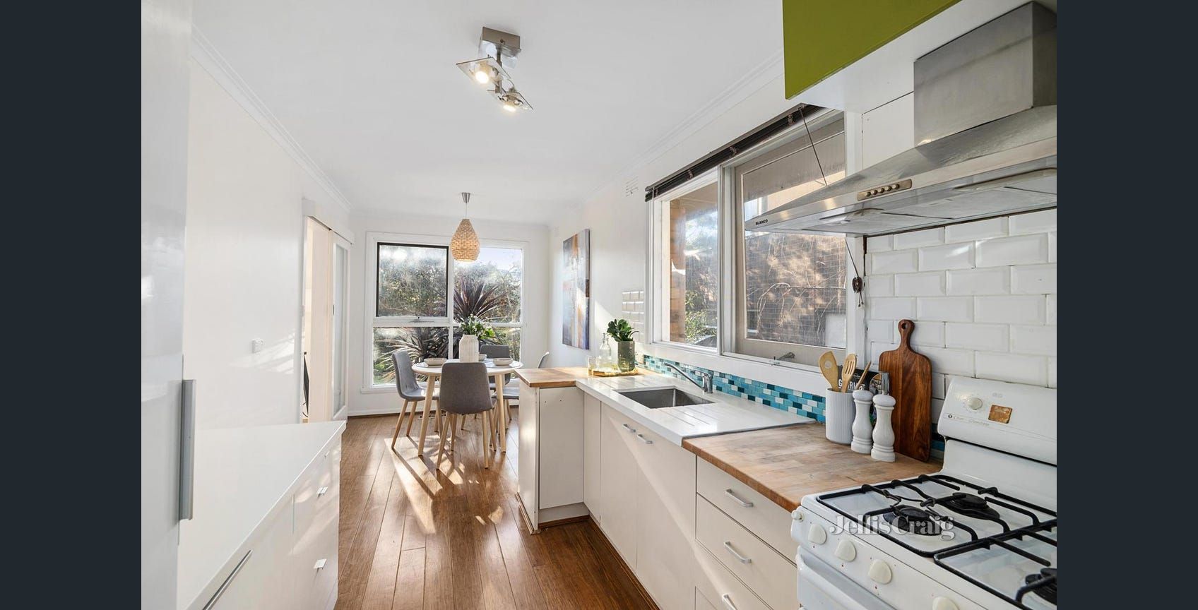 3 bedrooms House in 24 Fulton Crescent BURWOOD VIC, 3125